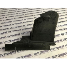 Дефлектор радиатора правый Ford Focus 2 2008-2010 7M518310BC